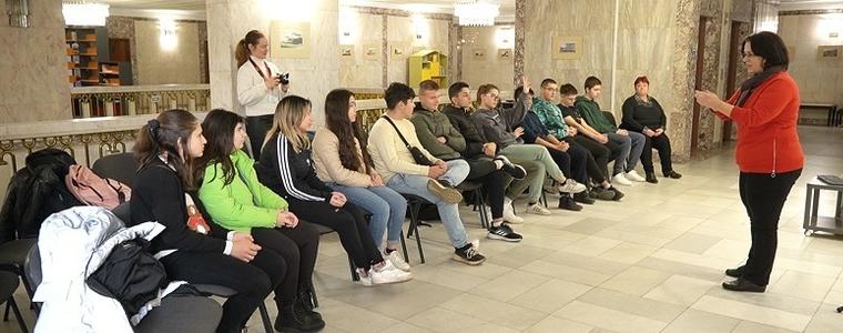 Първият училищен клуб за емоции в Добрич е създаден в ПГТ „П. К. Яворов” (ВИДЕО)