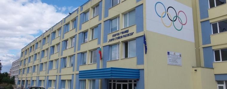 Стелиян Сотиров – най-добър за годината в спортното училище, хандбалистите за трети пореден път са отбор на годината