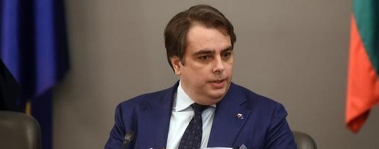 Василев намекна за оставката на здравния министър, заплаши със своята, ако не мине бюджетът