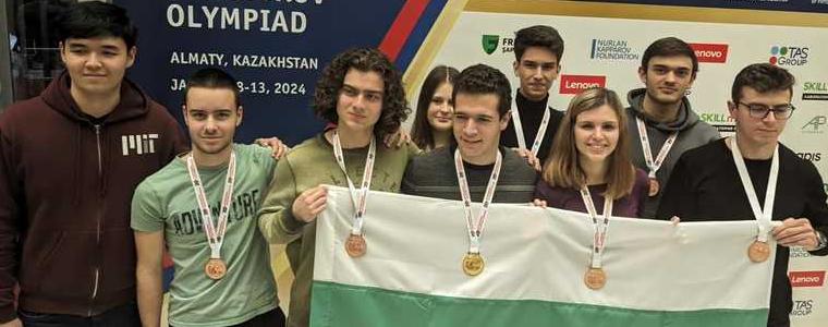 Добричлия с бронзов медал от 2 Международна олимпиада по математика, физика и информатика