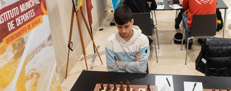 Гросмайстор Момчил Петков е начело в класирането след петия кръг на Международния турнир в Севиля