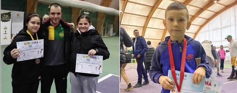 С два медала в Румъния започна годината за тенис клуб „Добруджа“