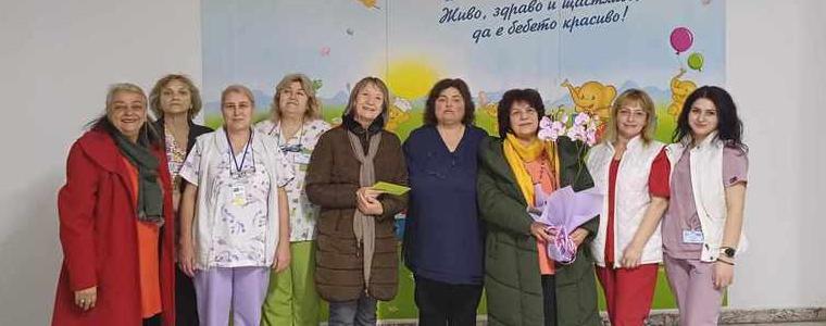 Сдружение „Майчина грижа“ с поредно дарение за неонатологията в МБАЛ-Добрич 