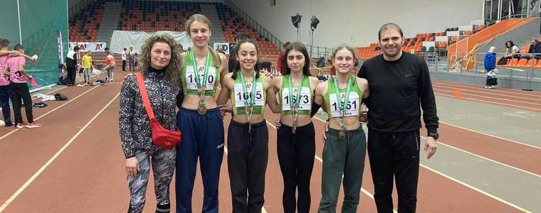 3 медала за Мирела Минчева на държавното под 16 г., щафетата на СКЛА „Добруджа” – трета в страната