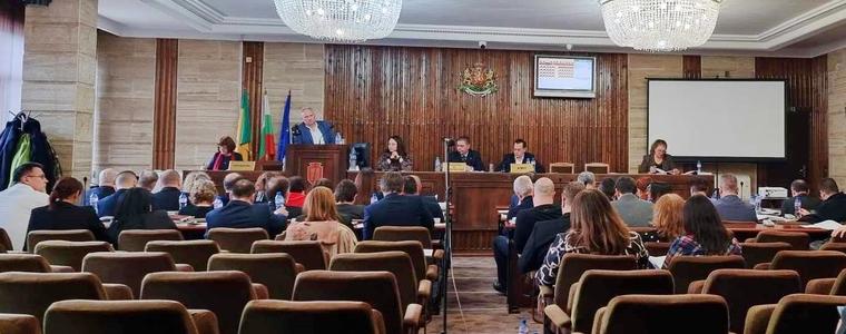 Общински съвет - Добрич прие отново Правилника за работата си, с направена корекция за възнагражденията 