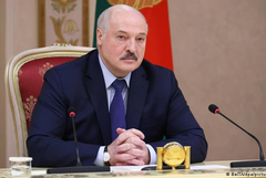 Лукашенко иска въоръжени патрули да следят за реда в Беларус
