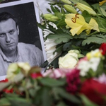 Русия ще държи тялото на Алексей Навални още 14 дни – ще правят „химичен анализ“