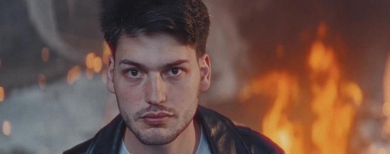 Александър Петров и „Рисувах те“ с пет номинации за наградите на БГ радио