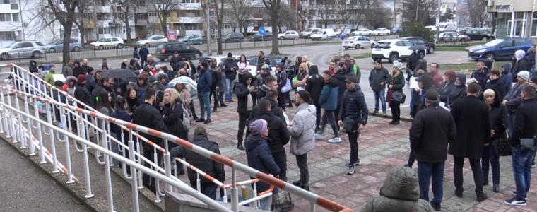 Граждани изпратиха отворено писмо до отговорните институции с въпроси относно убийството в парка на Добрич