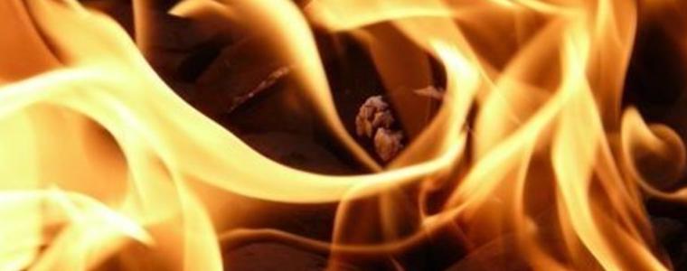 Жена на 59 години е пострадала при пожар в Добрич