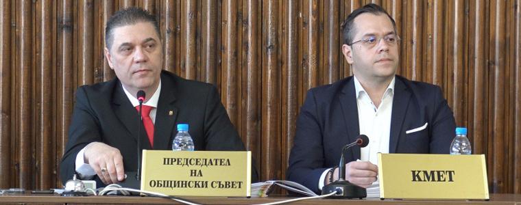 Общинският съвет гласува увеличение на заплатата на кмета