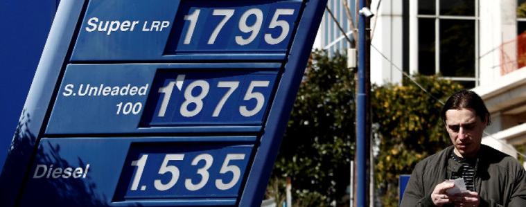 Опашки на бензиностанциите в Кипър заради предстоящо поскъпване на горивата