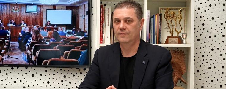 Председателят на ОбС-Добрич: Кметът на един голям областен град заслужава високо възнаграждение (ВИДЕО)