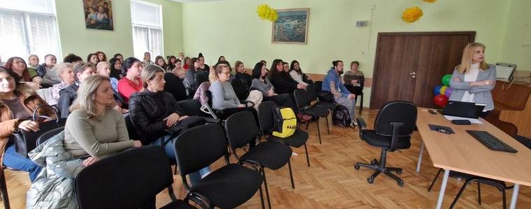СУ „Св. Св. Кирил и Методий“ организира „Училище за родители“ 