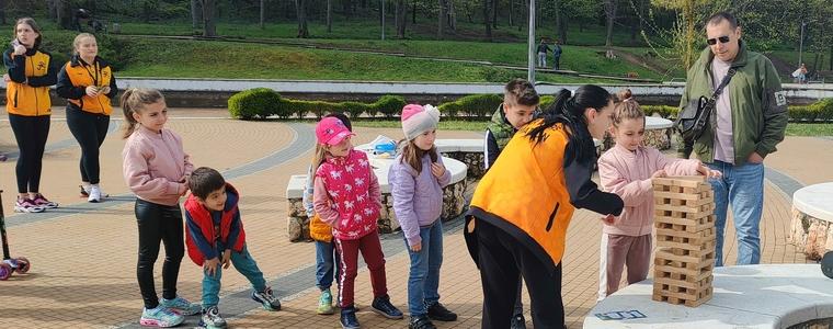 Игри и забавления за децата край скейт парка за старта на кампанията "Бъди здрав" (СНИМКИ)