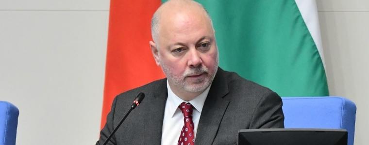 Парламентът отстрани Росен Желязков като председател