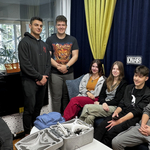 Ученици от ЕГ „Гео Милев“ се докоснаха до работата в медийна група „Добруджа“ (СНИМКИ)