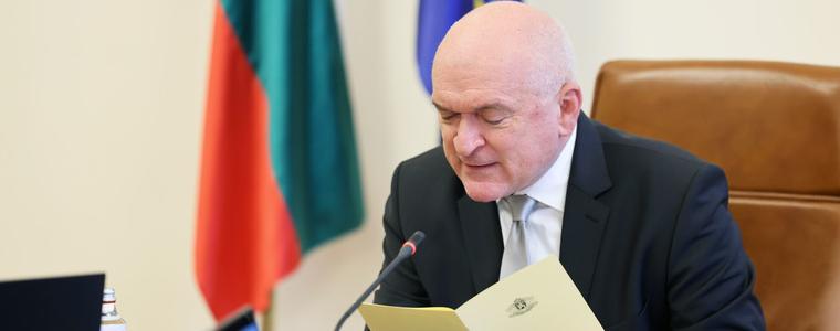 "Приказка за стълбата" от Главчев за министрите