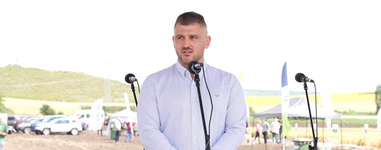 Фестивалът "Ден на полето" бе открит вчера в гр. Българово