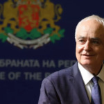 Министър Запрянов: Целта на Кремъл е да повлияе директно на изборите