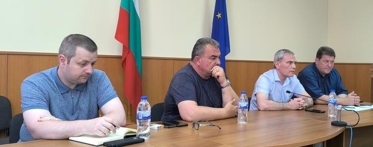 Областният управител проведе работна среща с хотелиери, местна власт и ръководството на ВиК-Добрич