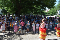 Забавления, изненади и награди за Деня на детето в Каварна (СНИМКИ)