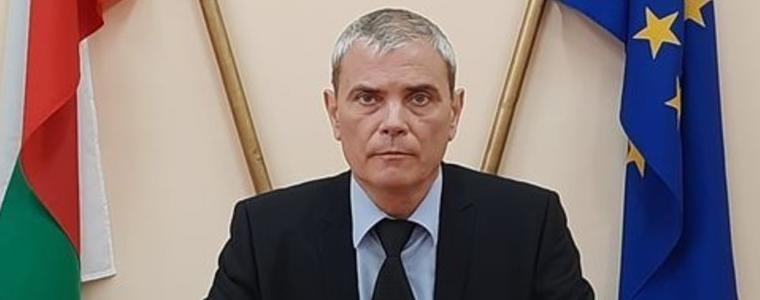 Областният управител пожелава на добър час на всички ученици, учители и родители 