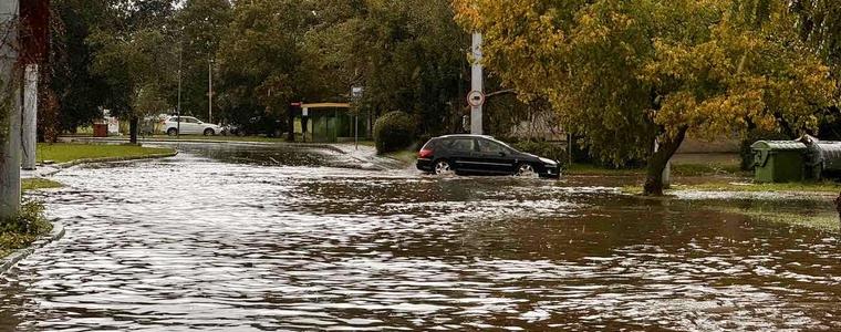 Кратка буря в Добрич отново превърна улиците в реки (СНИМКИ)