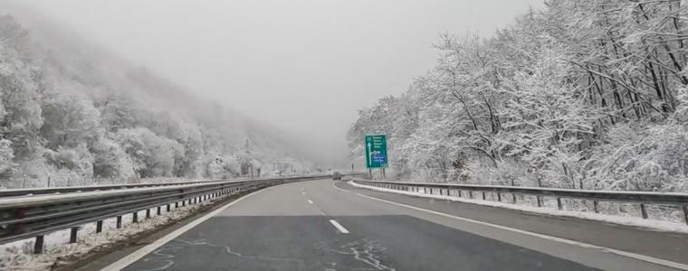 АПИ апелира шофьорите да тръгват с автомобили, готови за зимни условия