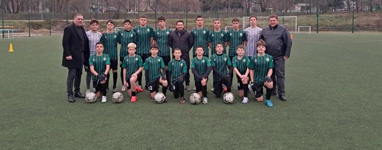 Футболисти на академия „Добруджа“ U 15 получиха нови екипи