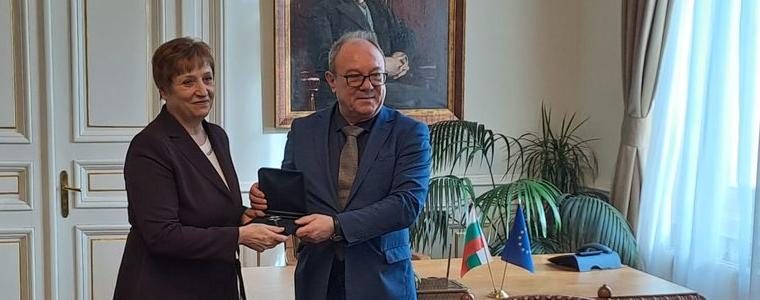 Евелина Славчева встъпи в длъжност като председател на БАН