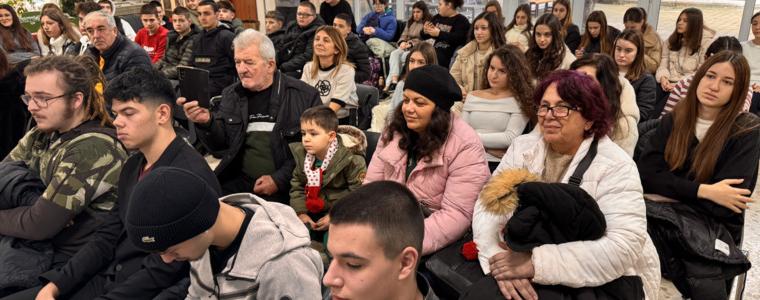 Наградиха победителите в конкурса за есе на тема: „Родителите (не) ни разбират! Защо?“ (ВИДЕО)