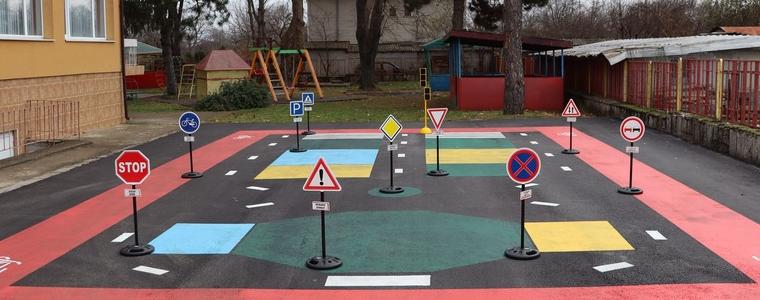 Площадка по пътна безопасност беше изградена в ДГ „Първи юни“ в Генерал Тошево