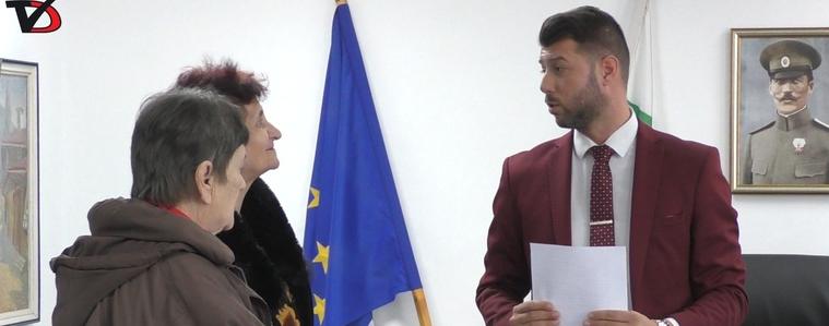 Върнаха още над 60 000 лв. на четири жени – жертви на телефонни измами (ВИДЕО)