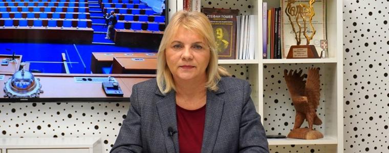 Мая Димитрова: Влизането и излизането от една в друга партия не говори добре за човека, който го прави