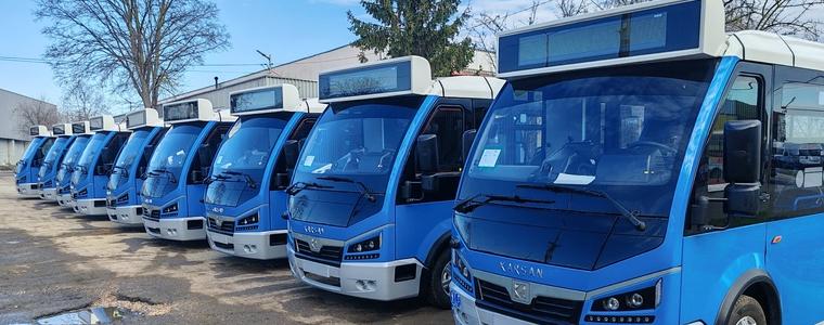 Представиха новите 9 електробуса, които ще влязат в транспортната схема на Добрич (ВИДЕО и СНИМКИ)