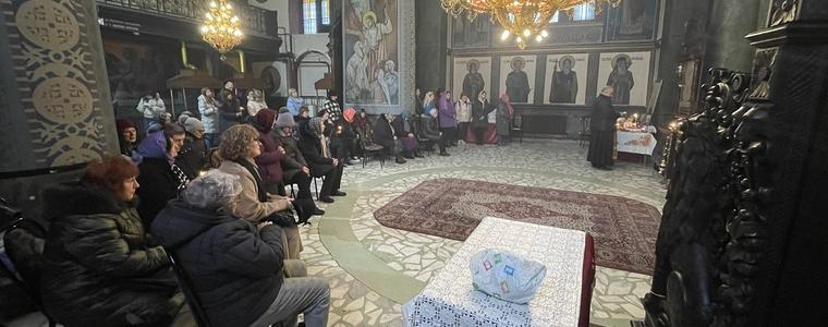 Акатист за изцеление в Световния ден за борба с рака в храм „Св. Троица“ (ВИДЕО)