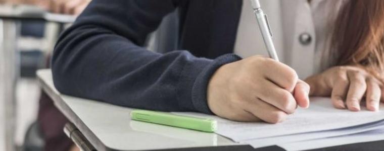 1047 ученици от област Добрич са допуснати до ДЗИ по БЕЛ (АУДИО)