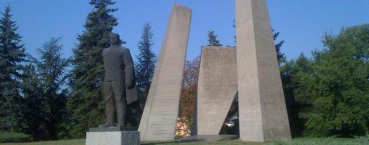 Добрич отбелязва с поклонение 80 години от края на Втората световна война и Деня на Европа