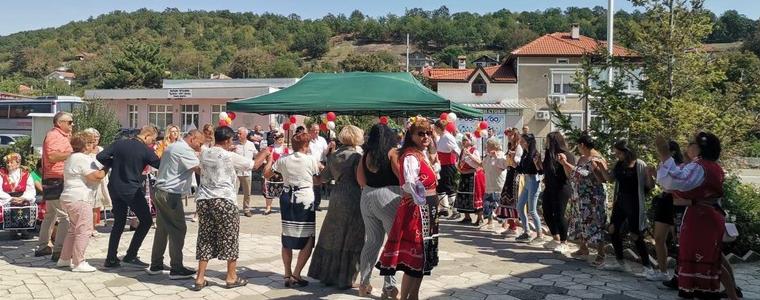 Две села в oбщина Добричка имат празник на 24 май 