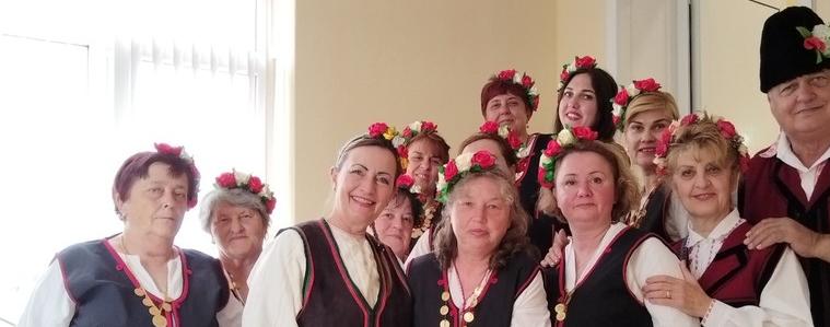 Фолклорната група към читалището в с. Карапелит ще участва в кулинарен фестивал в Разградско