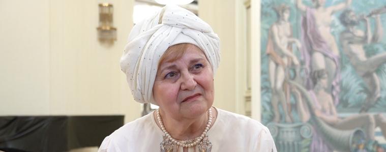 Любовта във всичките й аспекти в две юбилейни книги на поетесата Елка Няголова (ВИДЕО)
