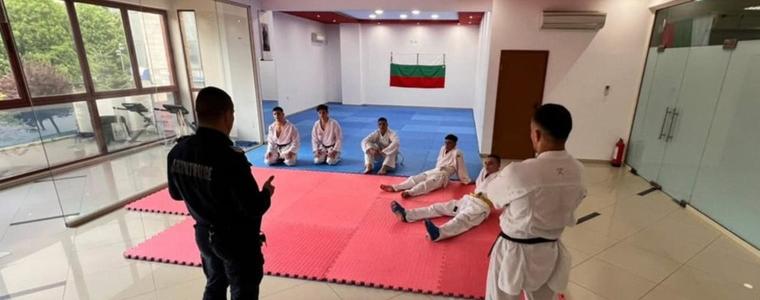 Стартираха срещи на полицейски служители със състезателите от спортни клубове в Добрич (СНИМКИ)