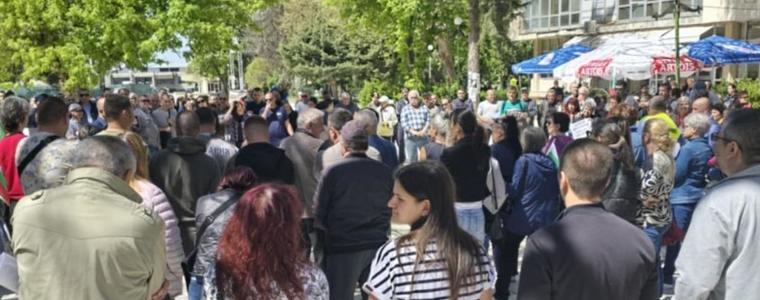 В Тервел протестираха срещу проект за изграждане на ветрогенератори 