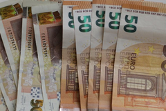 Oт банкоматите само евро след влизането ни в еврозоната