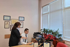 СУ „Димитър Талев“ отбелязва Деня на Европа и на ученическото самоуправление (СНИМКИ)