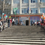Удари последният звънец за 26 абитуриенти на СУ „Димитър Талев” в Добрич (ВИДЕО)