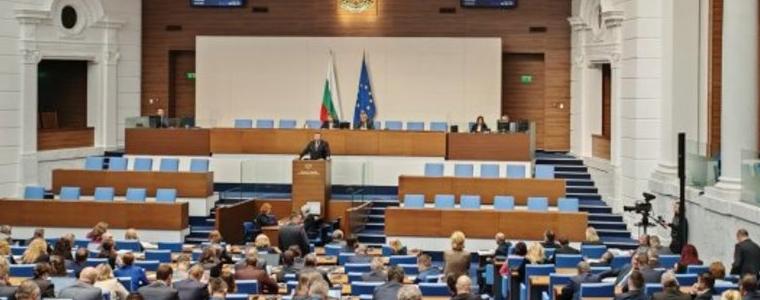 Анализ: Регулаторите не са независими и струват 500 млн. лв. годишно