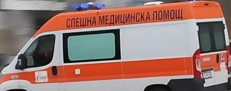 Дете е блъснато от кола докато пресича неправилно улично платно в Добрич