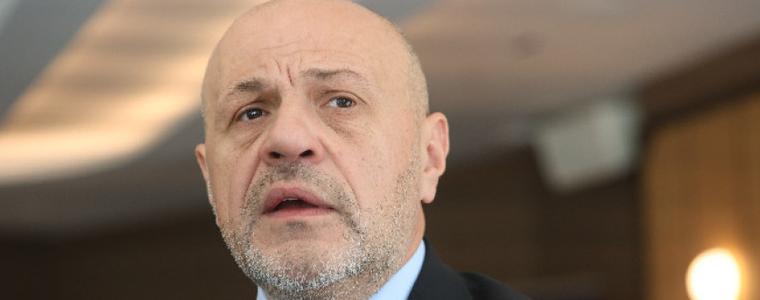 Дончев към президента: Инвестицията в страховете на хората не е добра политика